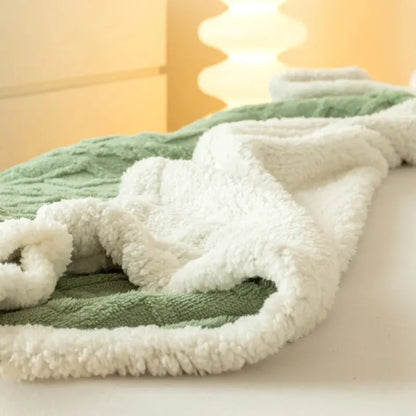 Premium Lamb Wool-Style Blanket – Thick & Durable