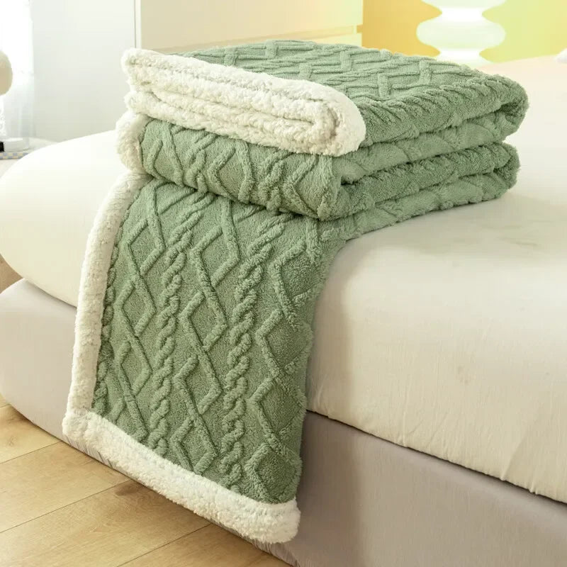 Premium Lamb Wool-Style Blanket – Thick & Durable